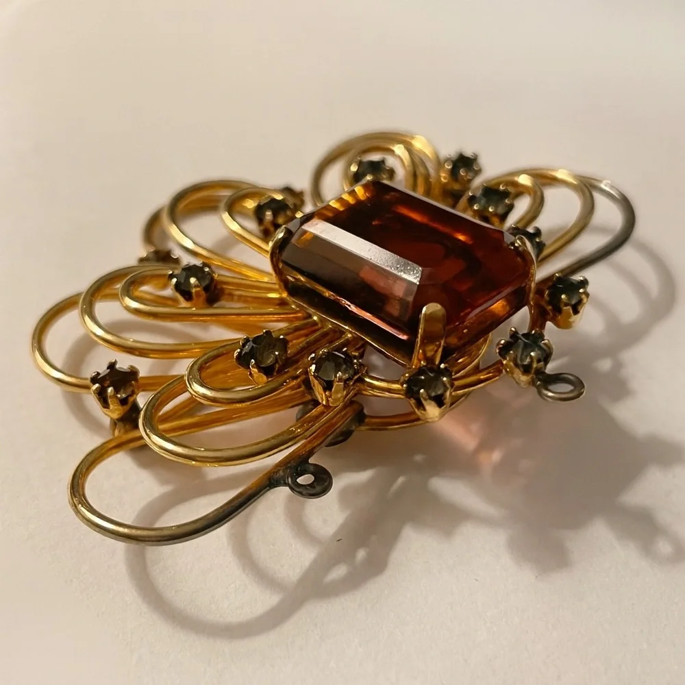 1920s Art Deco Gold Filled Brooch Pendant – Amethyst-Colored Stone – Estate Find - Picture 6 of 17